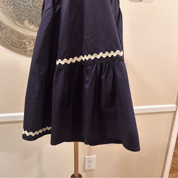 Vineyard Vines Ric Tac bell sleeve top in navy and white - Size M - Picture 6 of 10